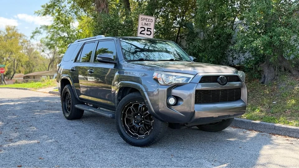 2018 Toyota 4Runner 5th Gen - Image 18 of 19
