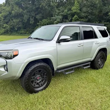 2018 Toyota 4Runner SR5 Premium Sport Utility 4D