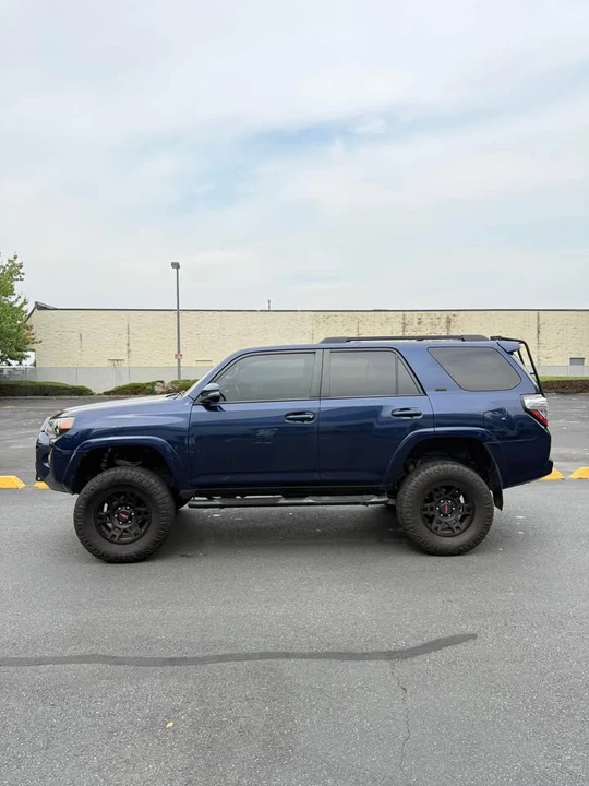 2018 Toyota 4Runner 5th Gen - Image 5 of 16