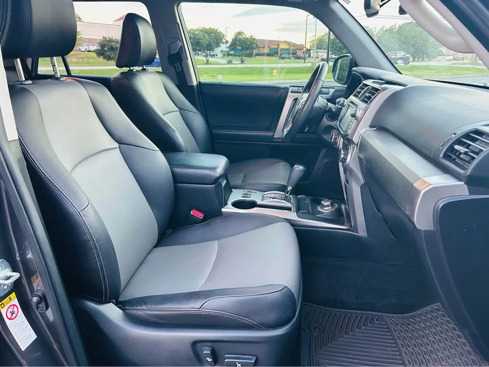 2018 Toyota 4Runner 5th Gen - Image 10 of 13