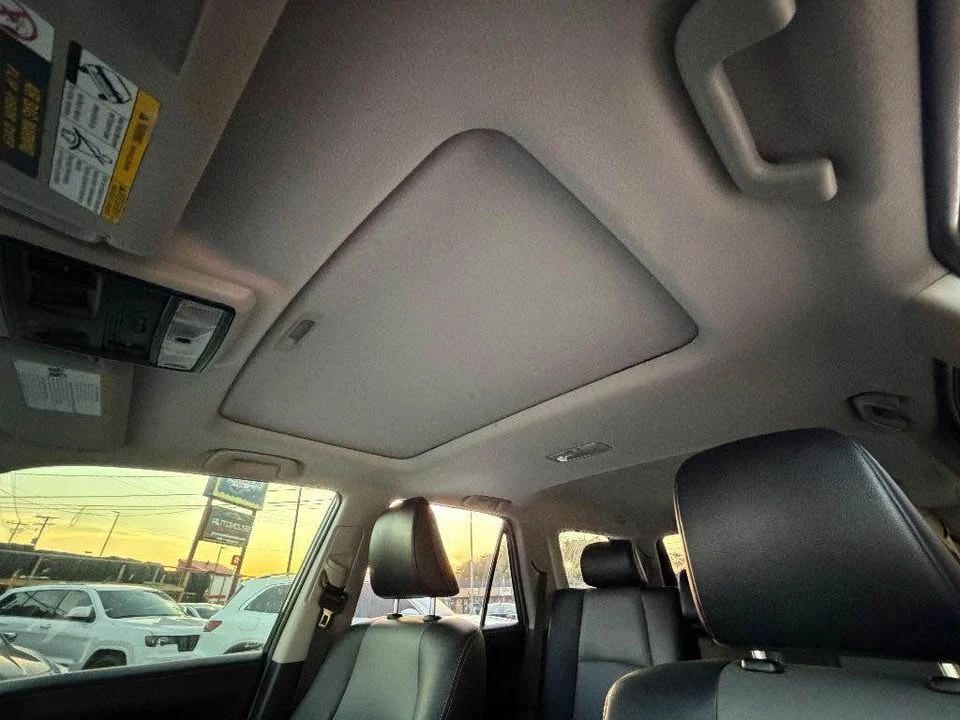 2018 Toyota 4Runner 5th Gen - Image 18 of 19