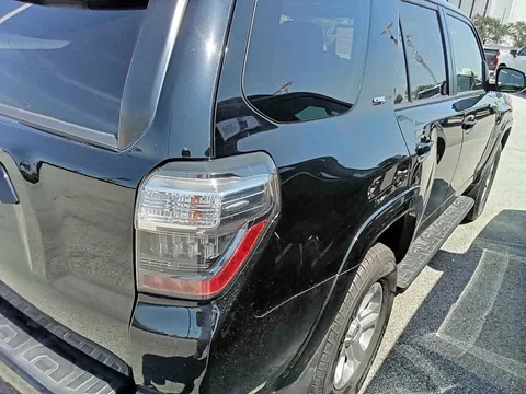 2018 Toyota 4Runner SR5 Premium Sport Utility 4D