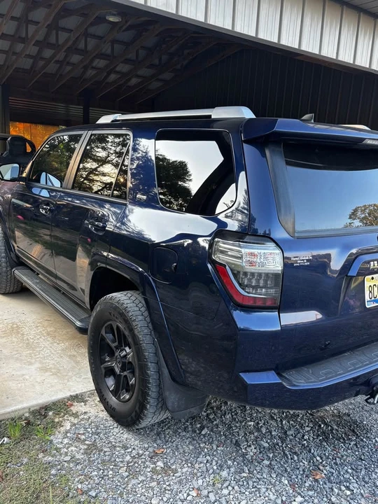2018 Toyota 4Runner 5th Gen - Image 4 of 9