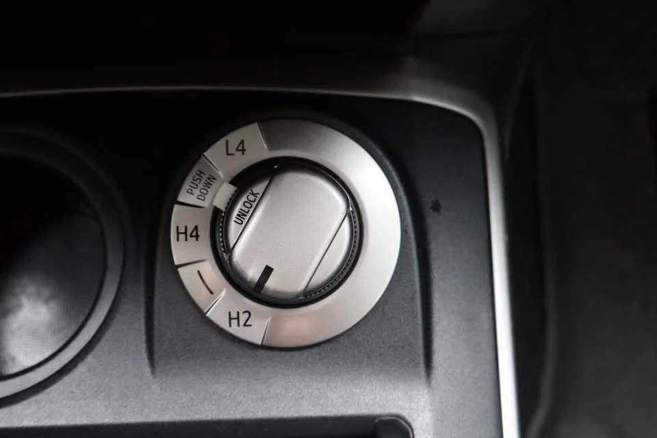 2018 Toyota 4Runner 5th Gen - Image 16 of 20