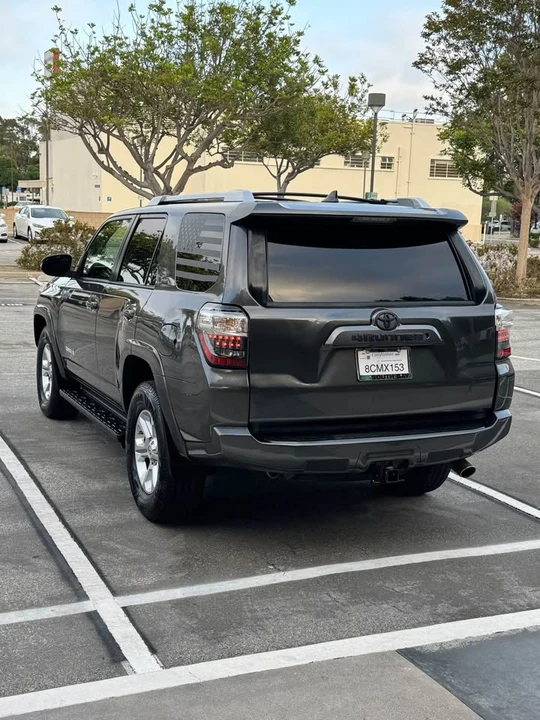 2018 Toyota 4Runner 5th Gen - Image 9 of 19