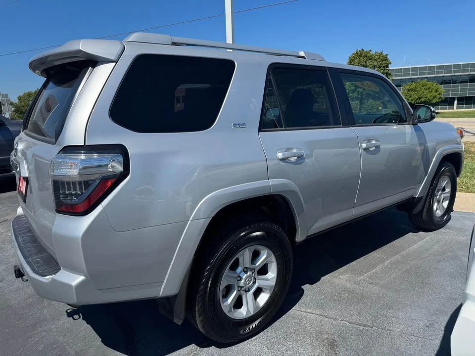2018 Toyota 4Runner 5th Gen - Image 7 of 9