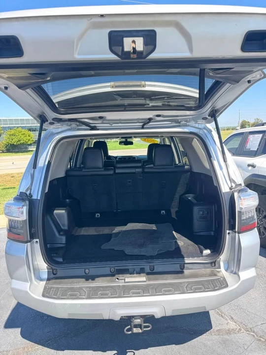 2018 Toyota 4Runner 5th Gen - Image 4 of 9