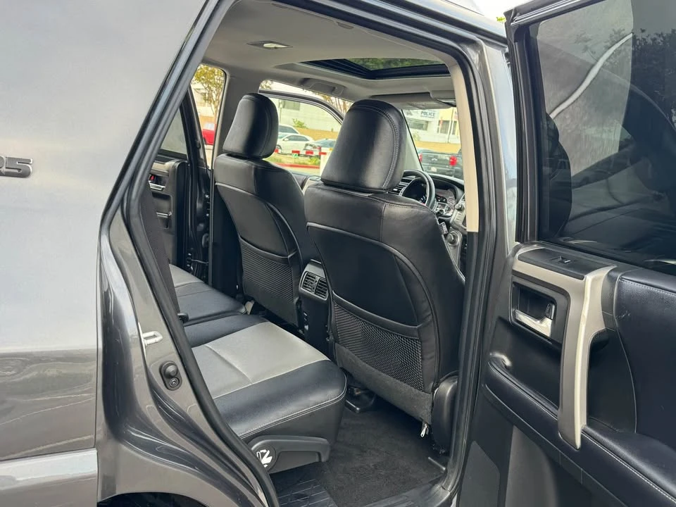 2018 Toyota 4Runner 5th Gen - Image 17 of 19