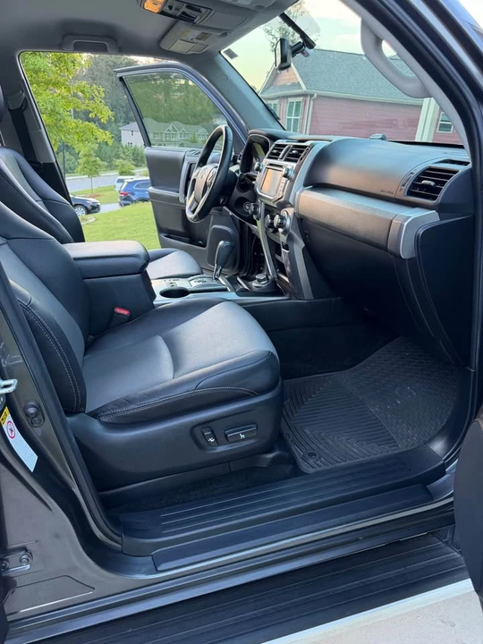 2018 Toyota 4Runner 5th Gen - Image 17 of 19