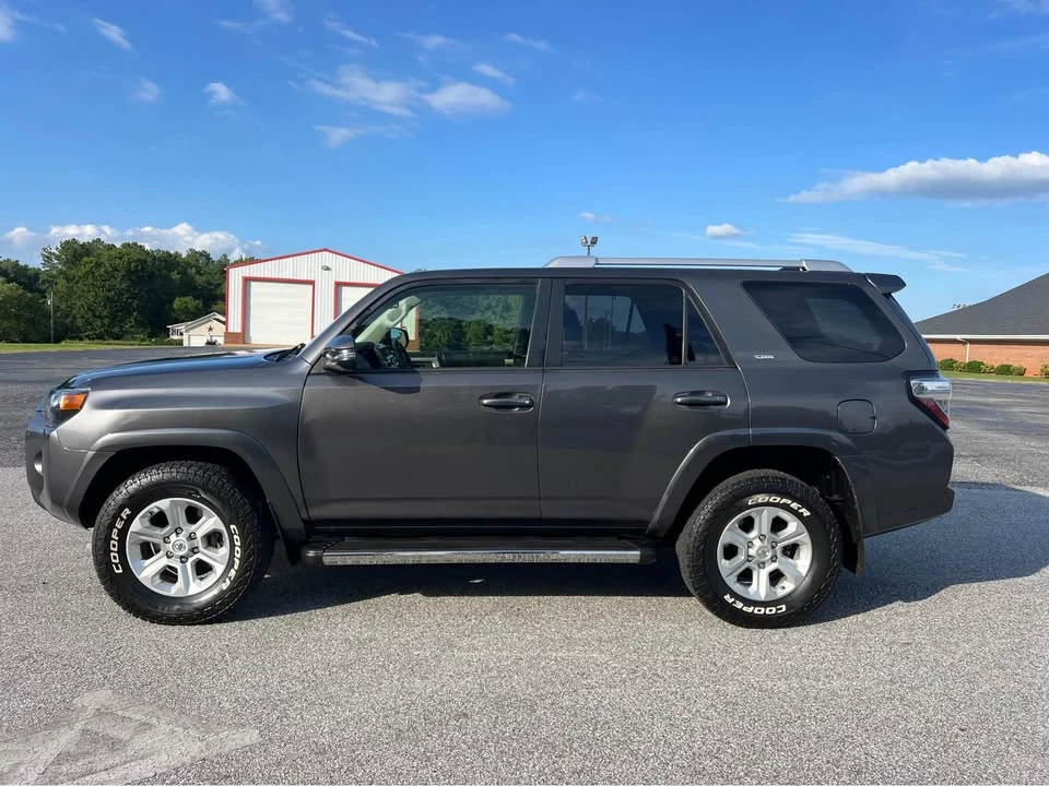 2018 Toyota 4Runner 5th Gen - Image 2 of 20