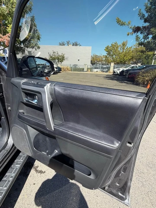 2018 Toyota 4Runner 5th Gen - Image 16 of 18