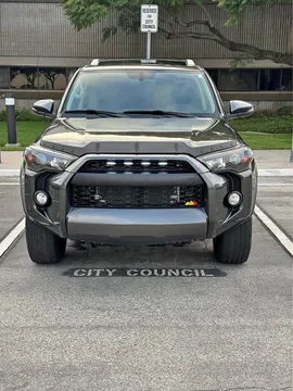 2018 Toyota 4Runner SR5 Premium Sport Utility 4D