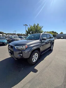 2018 Toyota 4Runner SR5 Premium Sport Utility 4D