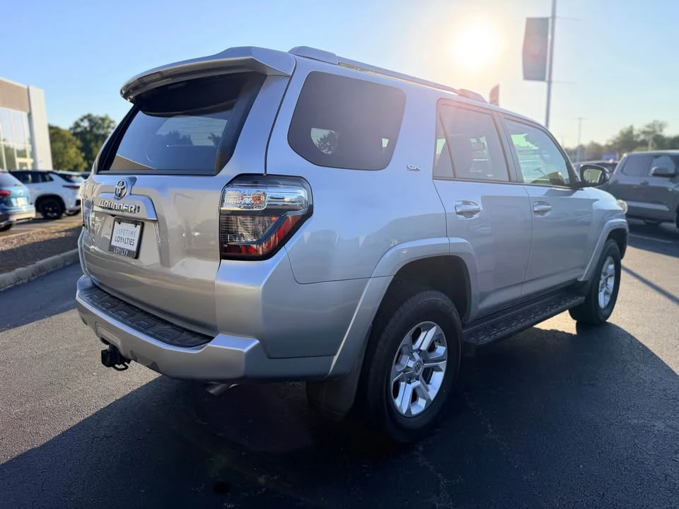 2018 Toyota 4Runner 5th Gen - Image 4 of 15