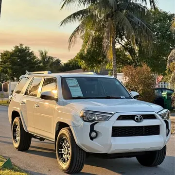 2018 Toyota 4Runner SR5 Sport Utility 2D