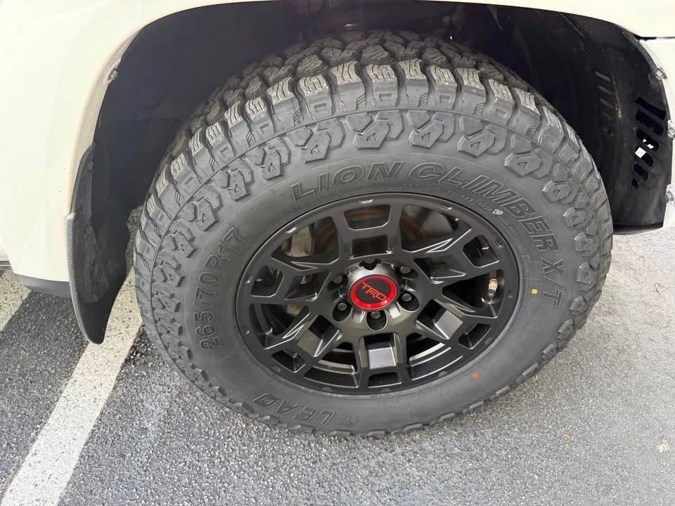 2018 Toyota 4Runner 5th Gen - Image 9 of 12