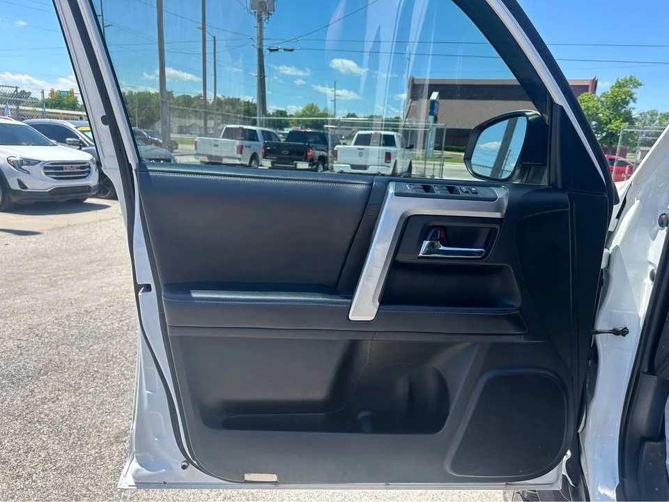 2018 Toyota 4Runner 5th Gen - Image 7 of 21