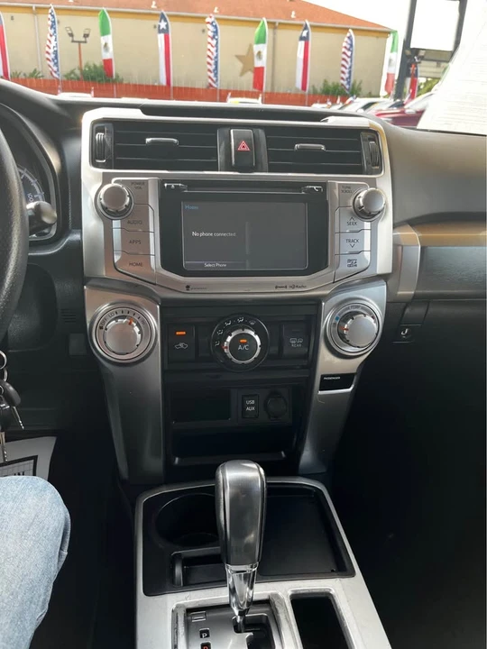 2018 Toyota 4Runner 5th Gen - Image 18 of 19