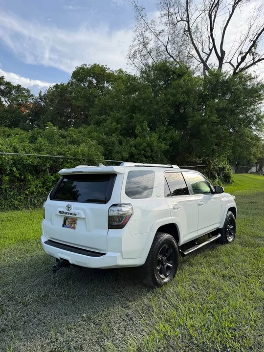 2018 Toyota 4Runner 5th Gen - Image 5 of 17