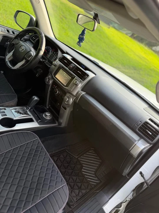 2018 Toyota 4Runner 5th Gen - Image 10 of 17