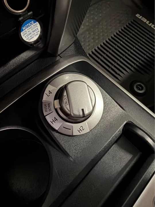 2018 Toyota 4Runner 5th Gen - Image 2 of 20