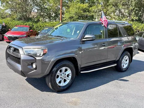 2018 Toyota 4Runner SR5 Sport Utility 4D