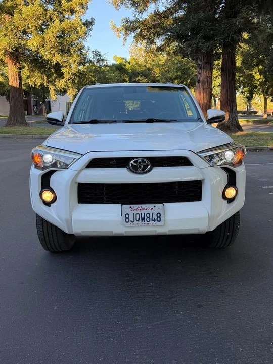 2018 Toyota 4Runner 5th Gen - Image 17 of 20