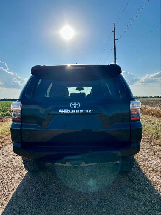 2018 Toyota 4Runner 5th Gen - Image 8 of 20