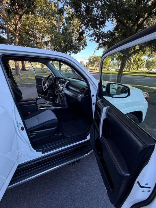 2018 Toyota 4Runner 5th Gen - Image 10 of 20