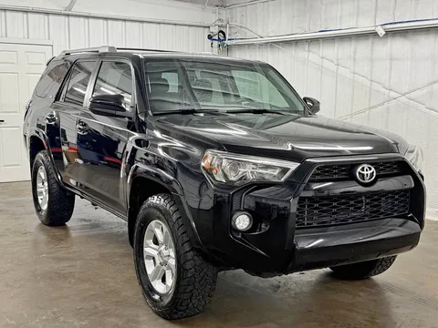 2018 Toyota 4Runner SR5 Sport Utility 4D