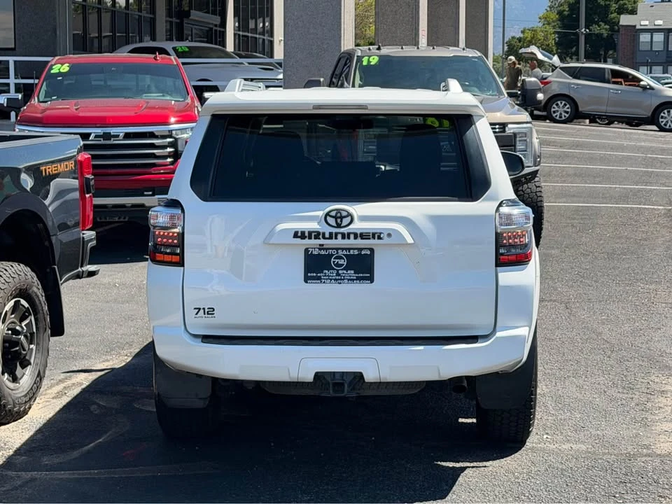 2018 Toyota 4Runner 5th Gen - Image 5 of 16