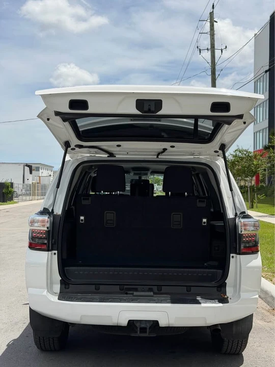2018 Toyota 4Runner 5th Gen - Image 10 of 12
