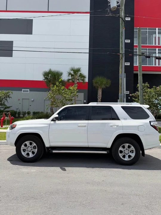 2018 Toyota 4Runner 5th Gen - Image 4 of 12