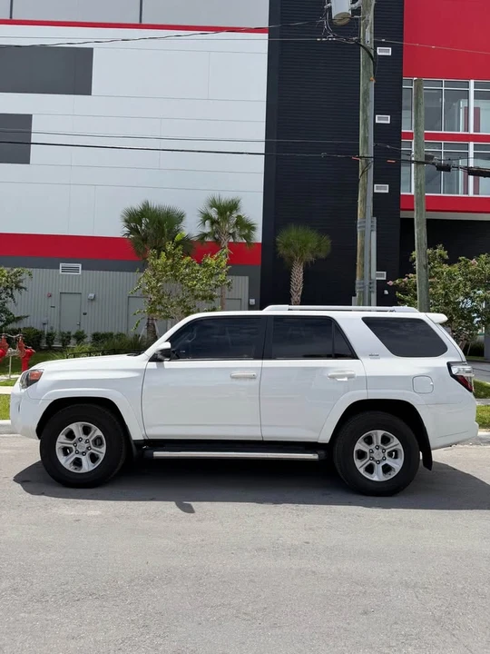 2018 Toyota 4Runner 5th Gen - Image 11 of 12