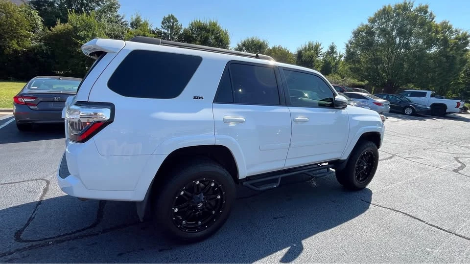 2018 Toyota 4Runner 5th Gen - Image 2 of 10