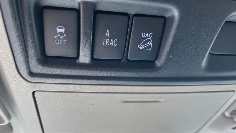 2018 Toyota 4Runner 5th Gen - Image 7 of 10