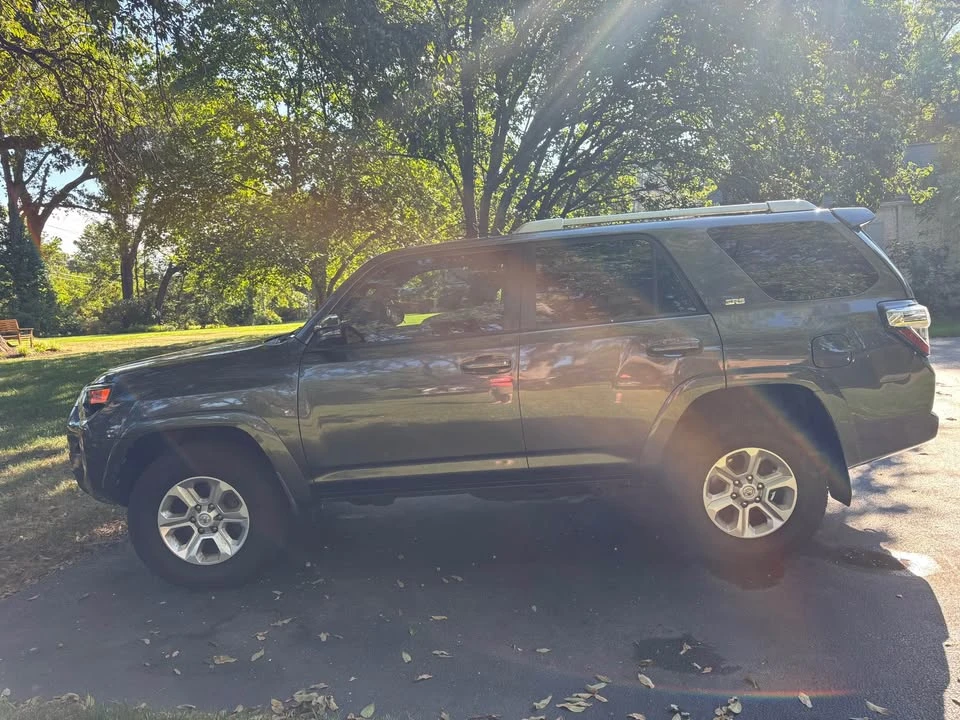 2018 Toyota 4Runner 5th Gen - Image 4 of 11
