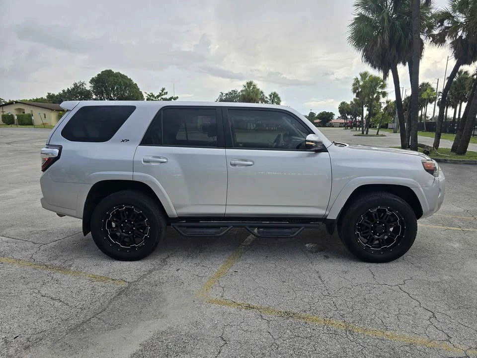 2018 Toyota 4Runner 5th Gen - Image 5 of 14
