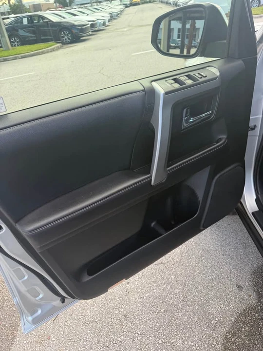 2018 Toyota 4Runner 5th Gen - Image 4 of 10