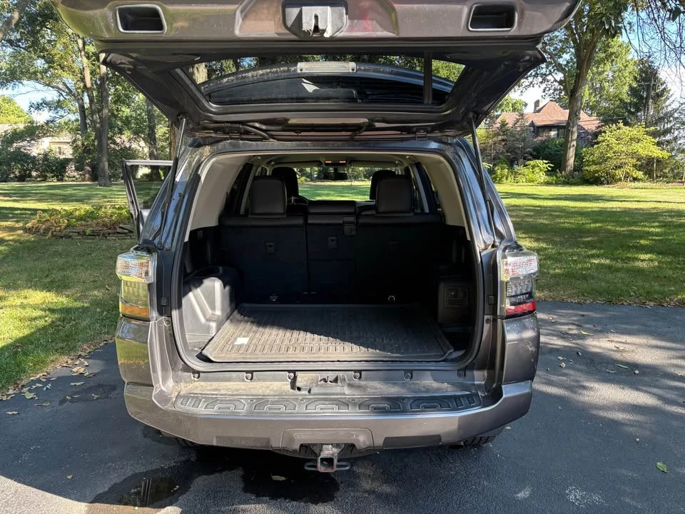 2018 Toyota 4Runner 5th Gen - Image 10 of 11