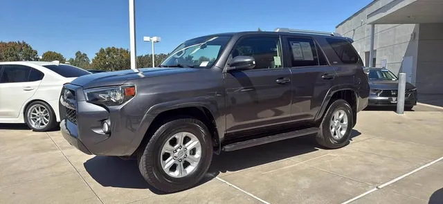 2018 Toyota 4Runner SR5 Sport Utility 4D