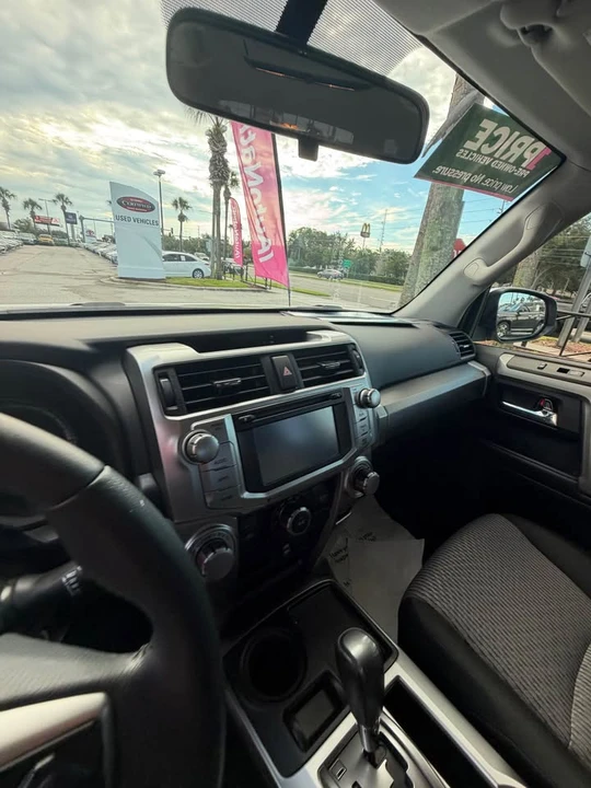 2018 Toyota 4Runner 5th Gen - Image 7 of 10