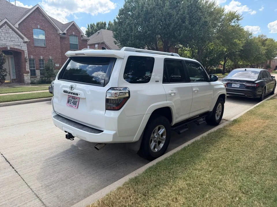 2018 Toyota 4Runner 5th Gen - Image 5 of 11