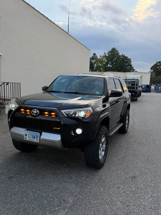 2018 Toyota 4Runner 5th Gen - Image 5 of 16