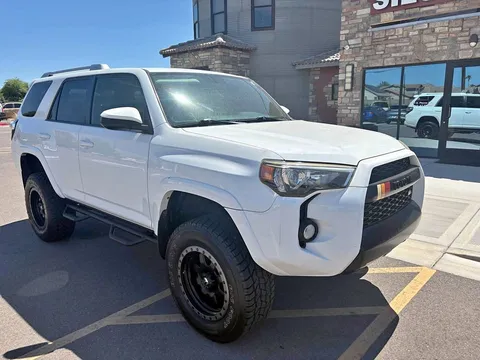 2018 Toyota 4Runner SR5 Sport Utility 4D