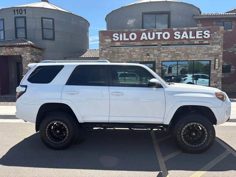 2018 Toyota 4Runner 5th Gen - Image 2 of 12