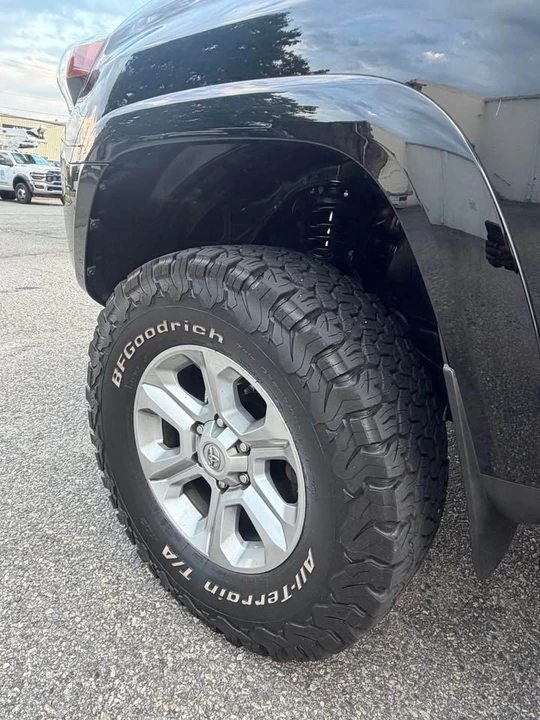 2018 Toyota 4Runner 5th Gen - Image 14 of 16