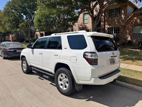 2018 Toyota 4Runner SR5 Sport Utility 4D
