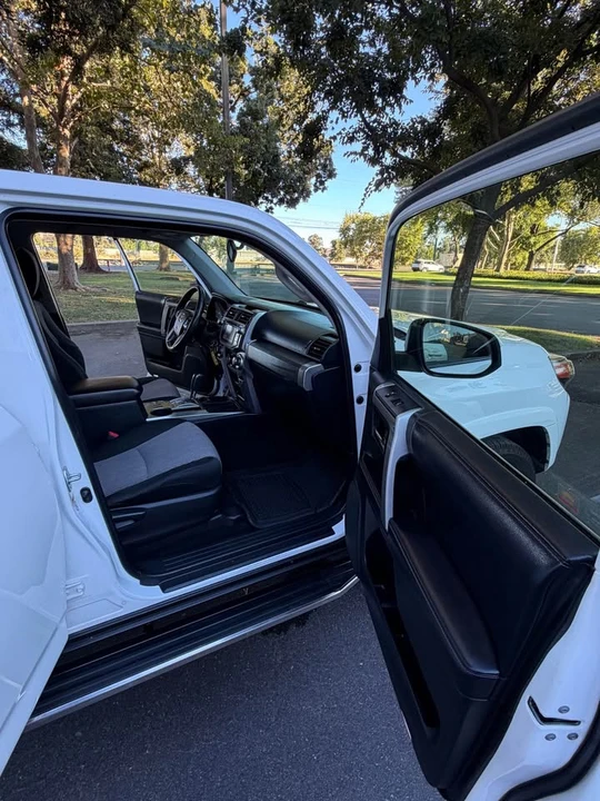 2018 Toyota 4Runner 5th Gen - Image 6 of 20