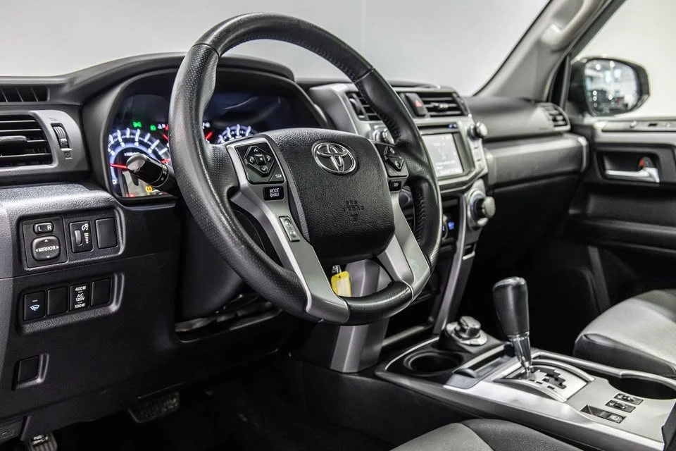 2018 Toyota 4Runner 5th Gen - Image 16 of 20